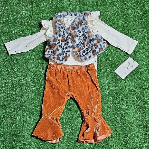 Rachel Zoe Other - Leopard Print Vest with Orange Velvet Pants Set